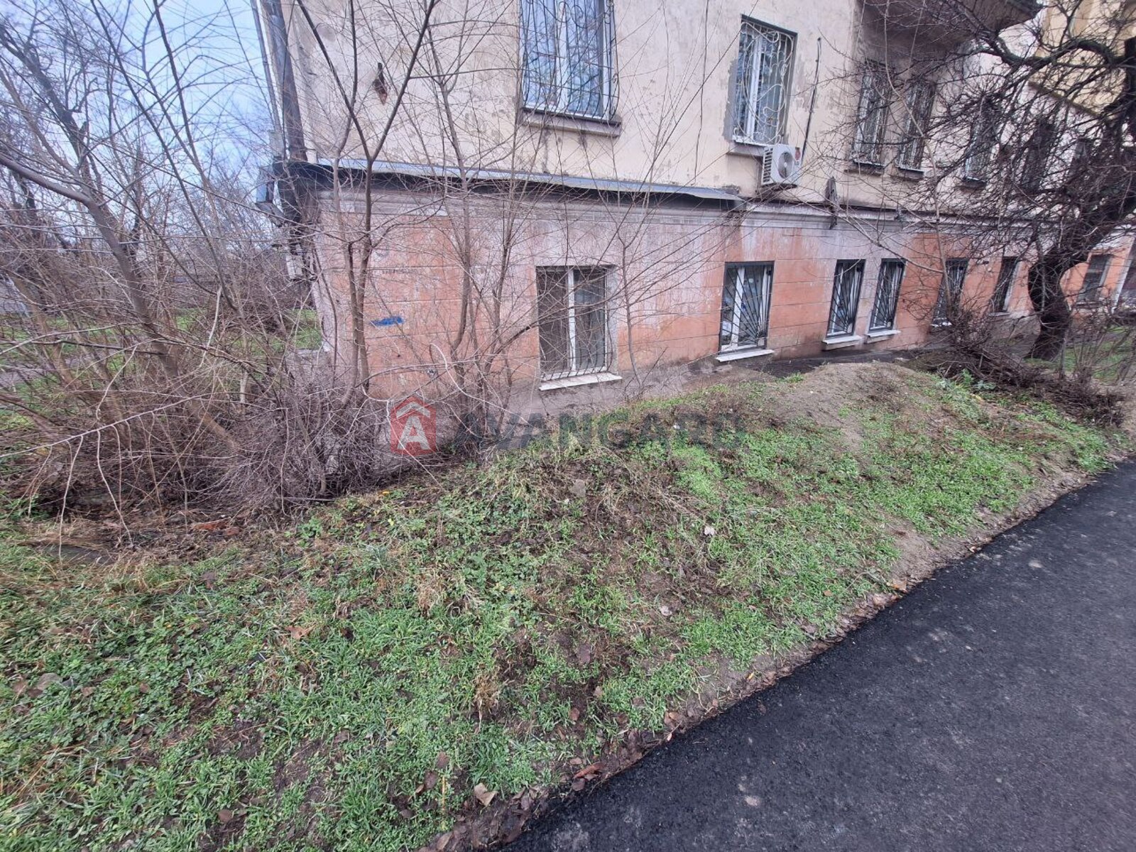 3 ����. ��������, 58,1/39,6/6,7 ��. �., 1/4 ���� ���� 20