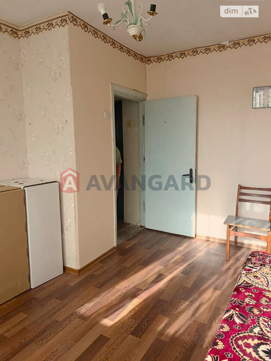 1 ��. ��������, 22/11/4 ��. �., 7/9 ������ ���� 7