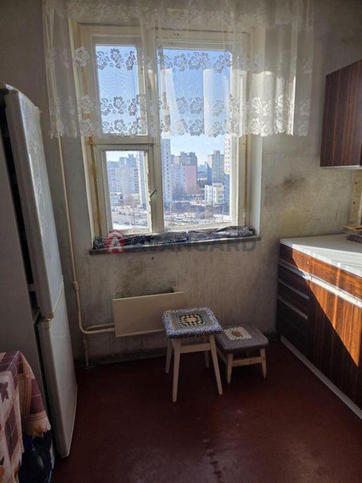 2 ����. ��������, 51/-/7 ��. �., 10/10 ���� ���� 8