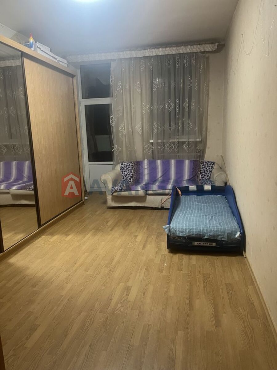 4 ����. ��������, 97/-/12 ��. �., 4/4 ���� ���� 2