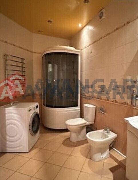 3 ����. ��������, 109/-/14 ��. �., 6/8 ���� ���� 16