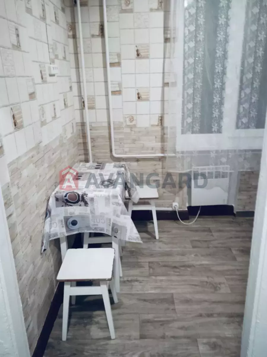 2 ��. ��������, 51/-/10 ��. �., 2/2 ������ ���� 1