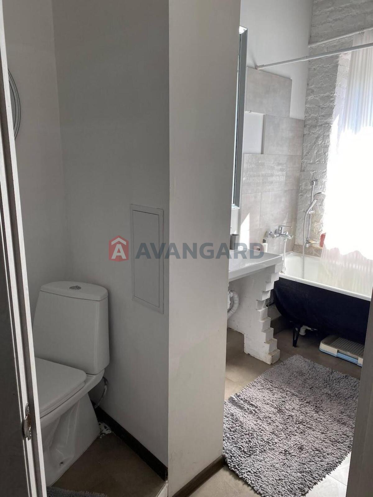 2 ��. ��������, 55/35/9 ��. �., 4/5 ������ ���� 8