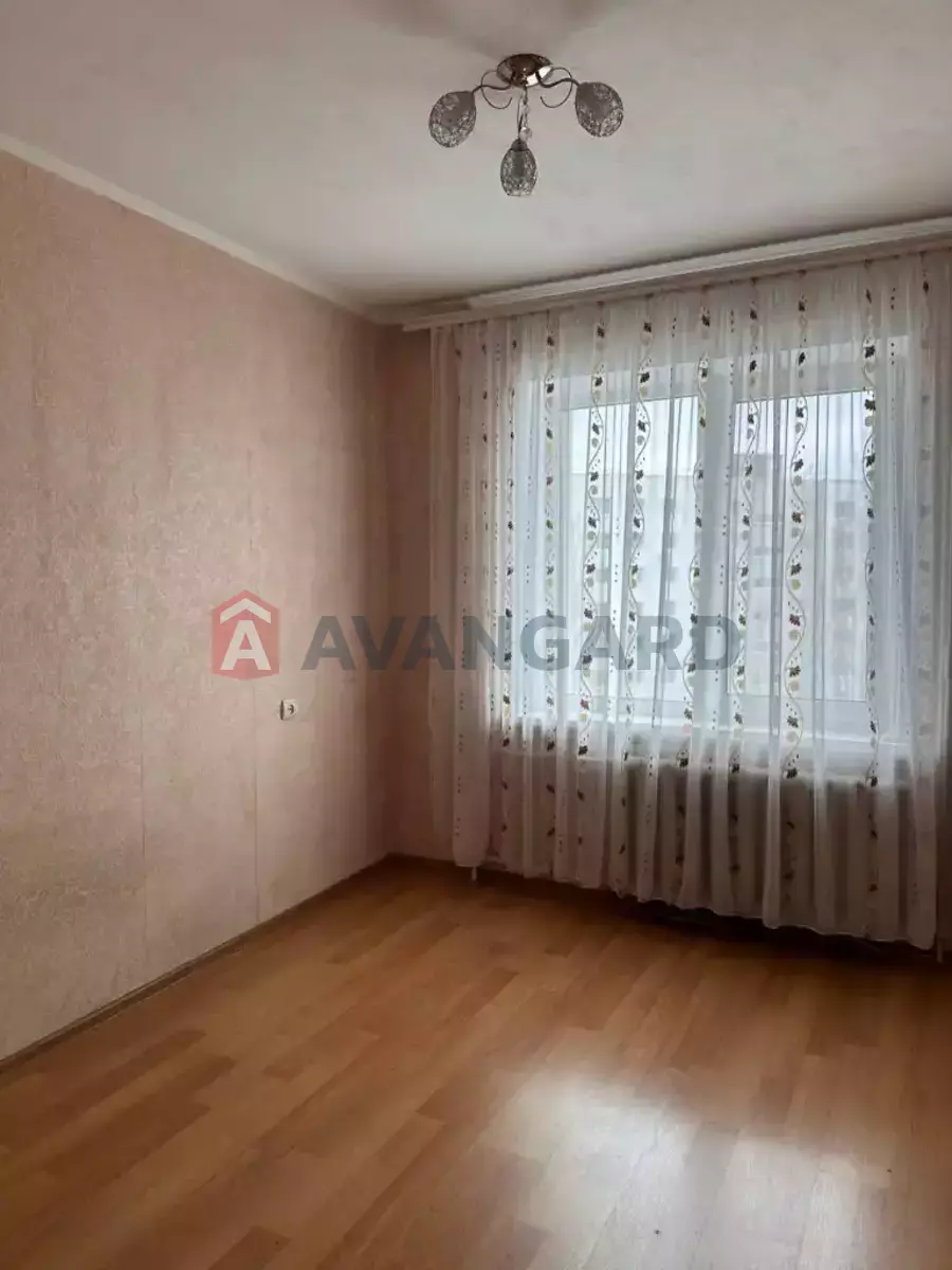 3 ����. ��������, 65/-/8 ��. �., 7/9 ���� ���� 10