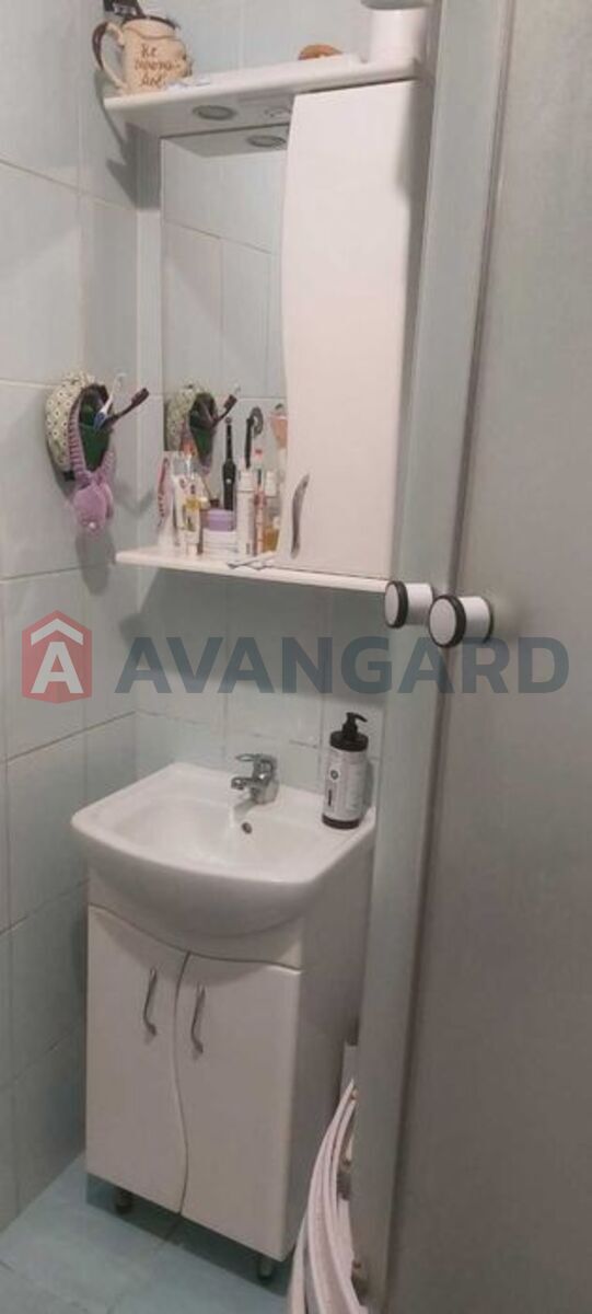 2 ��. ��������, 42/-/6 ��. �., 5/5 ������ ���� 10