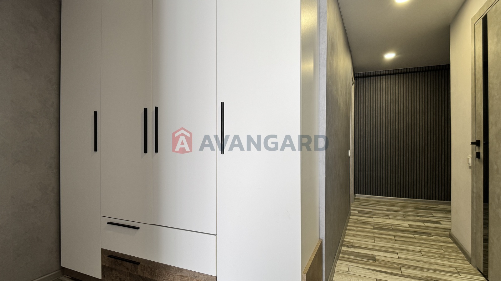 3 ��. ��������, 70/33/20 ��. �., 11/14 ������ ���� 10