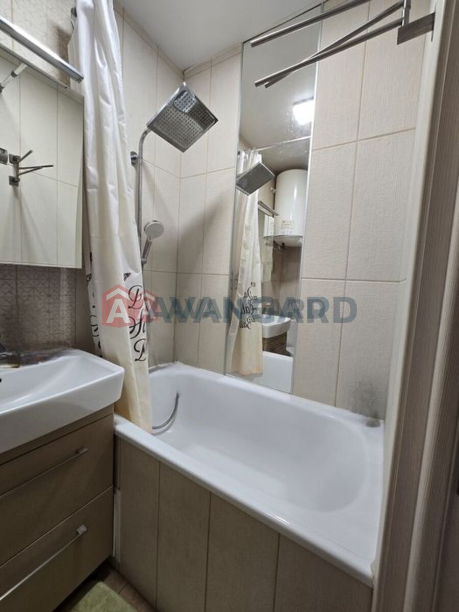 2 ����. ��������, 43/-/8 ��. �., 9/9 ���� ���� 7