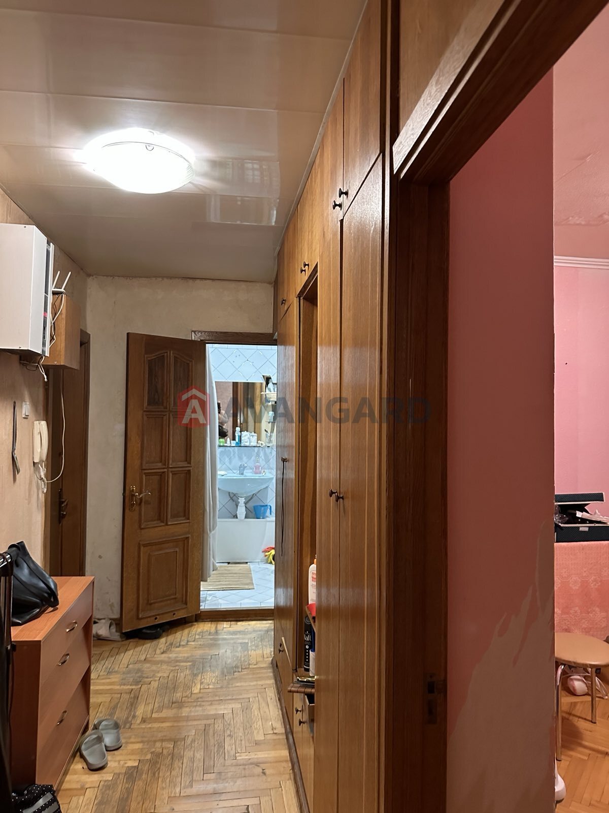 3 ��. ��������, 64/46/9 ��. �., 9/9 ������ ���� 15