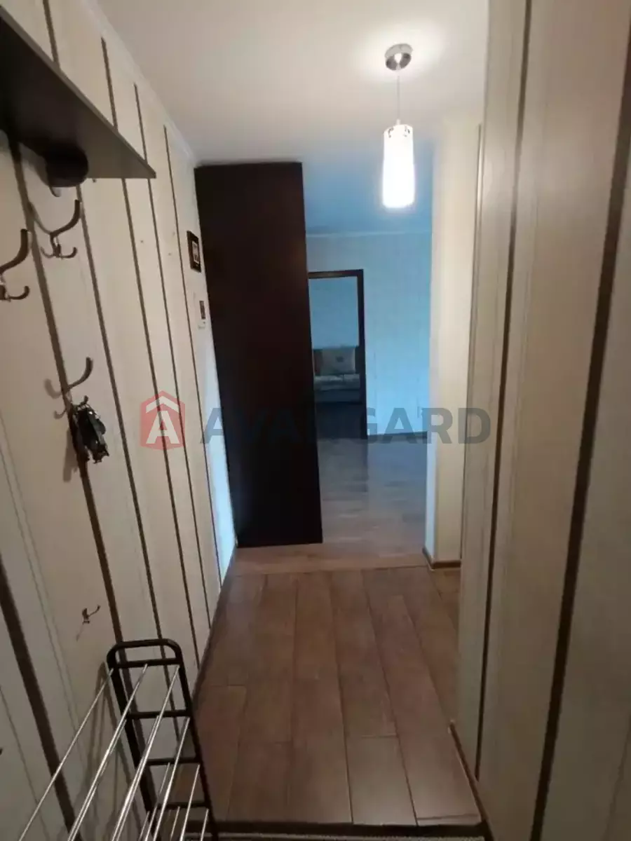 3 ��. ��������, 61/-/- ��. �., 5/5 ������ ���� 26
