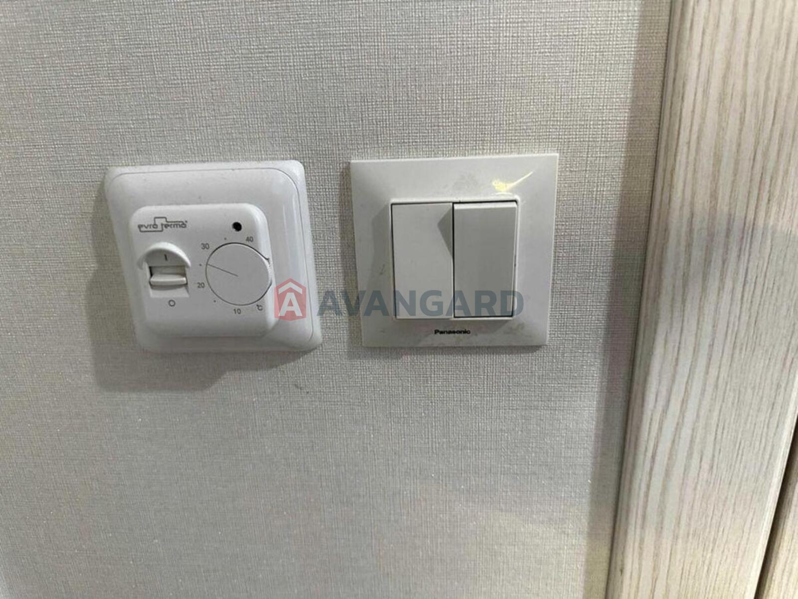 1 ��. ��������, 59/-/11 ��. �., 27/27 ������ ���� 13