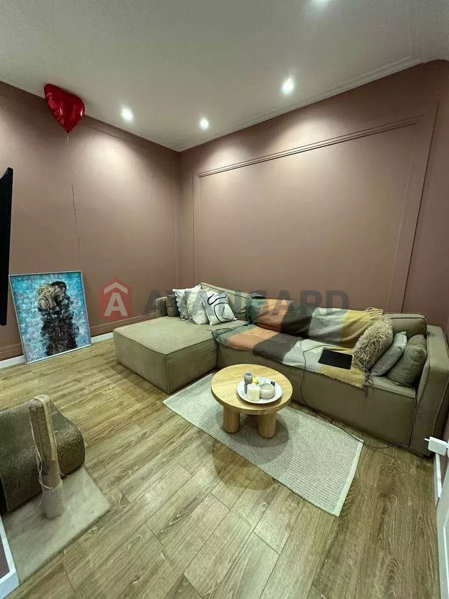 2 ��. ��������, 71/-/20 ��. �., 5/19 ������ ���� 9