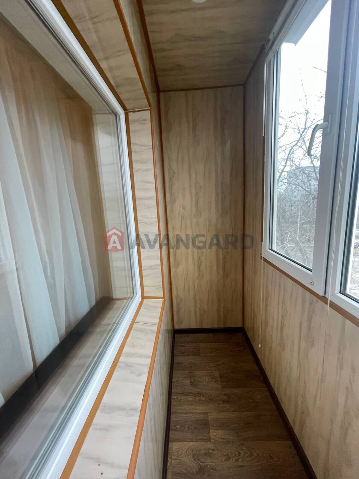 2 ��. ��������, 44/-/6 ��. �., 4/5 ������ ���� 7