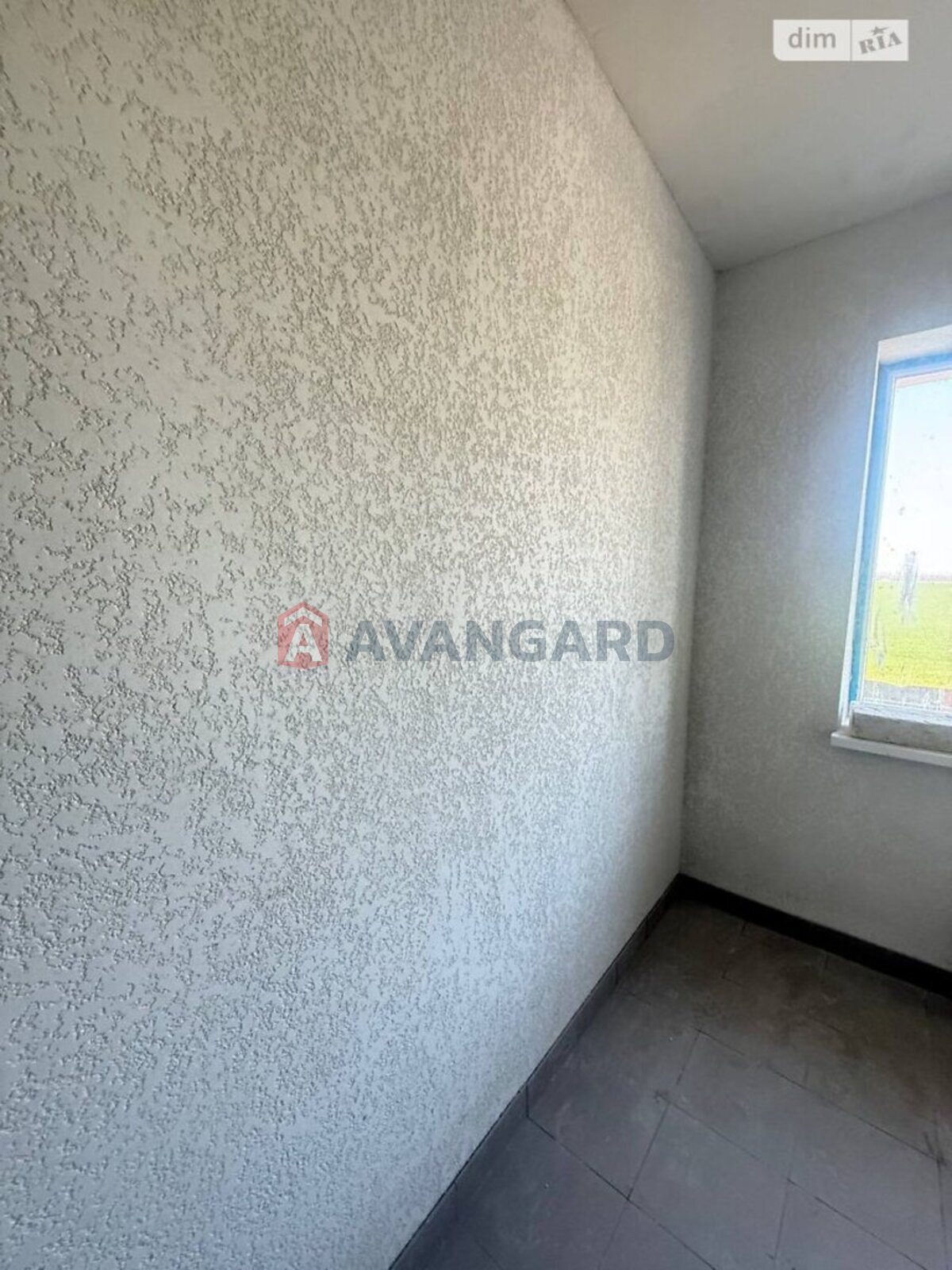 3 ����. ��������, 83/40/15 ��. �., 2/6 ���� ���� 17