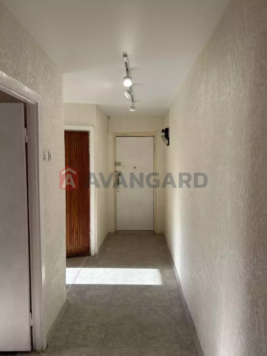 2 ��. ��������, 50/-/7 ��. �., 6/9 ������ ���� 11