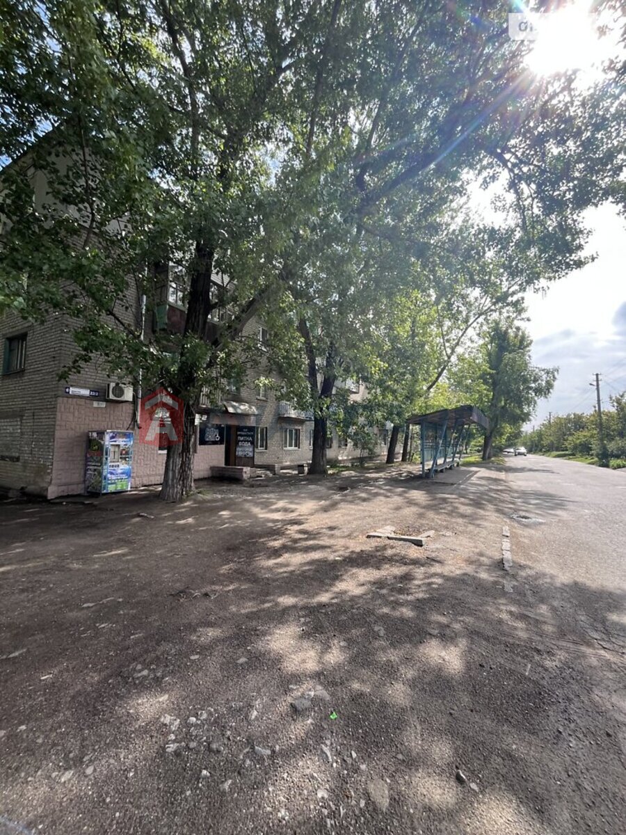 2 ��. ��������, 42/35/6 ��. �., 4/5 ������ ���� 8