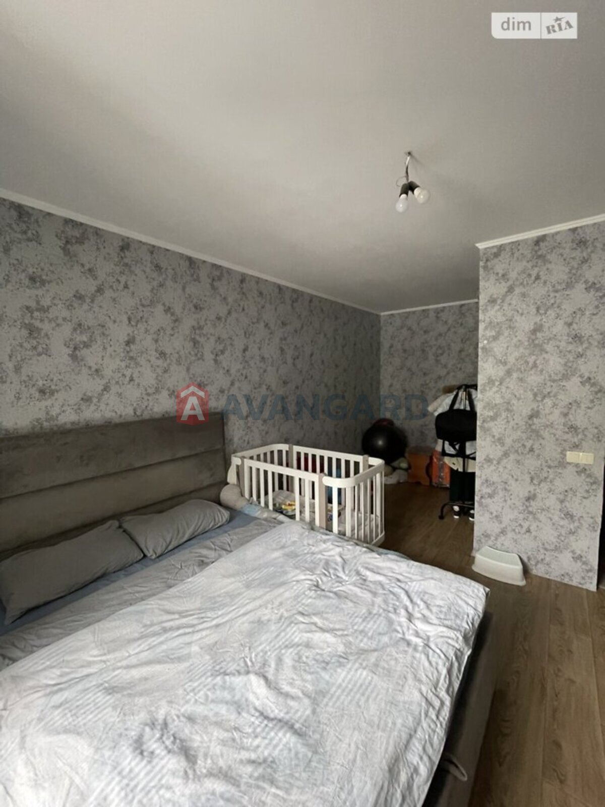 1 ����. ��������, 43/17/11 ��. �., 4/12 ���� ���� 7