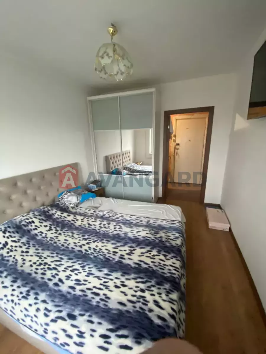 2 . , 47/-/- . ., 8/9   2