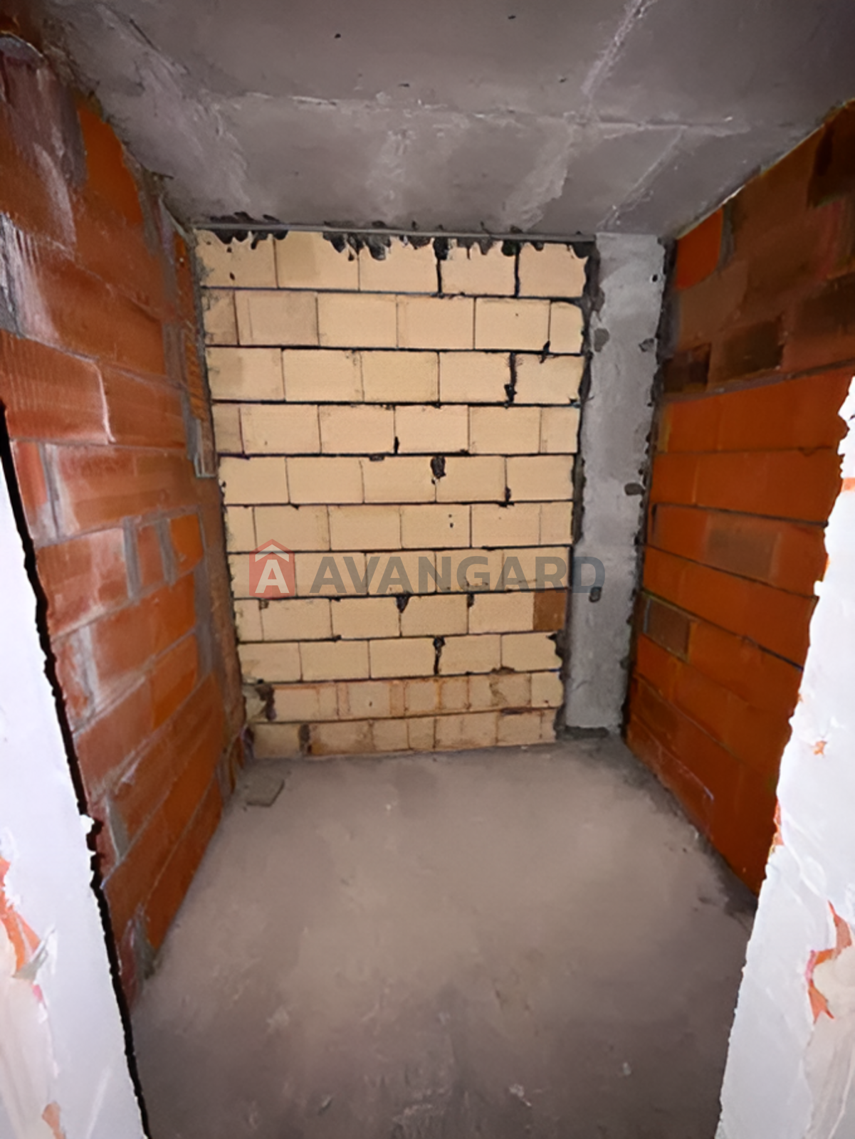 3 ��. ��������, 86.7/47.7/13.5 ��. �., 9/17 ������ ���� 2