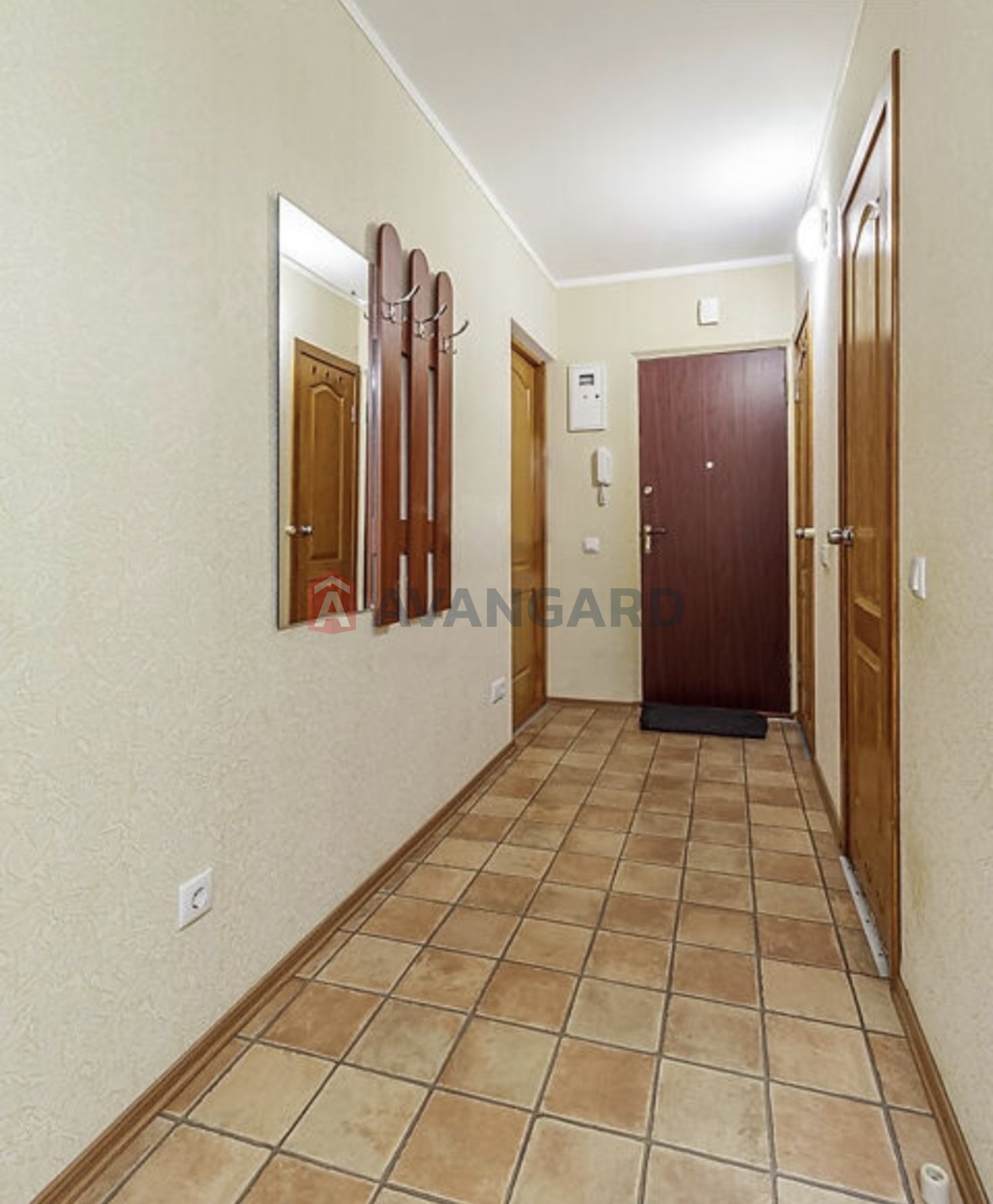 1 ��. ��������, 36/17/8 ��. �., 2/9 ������ ���� 12