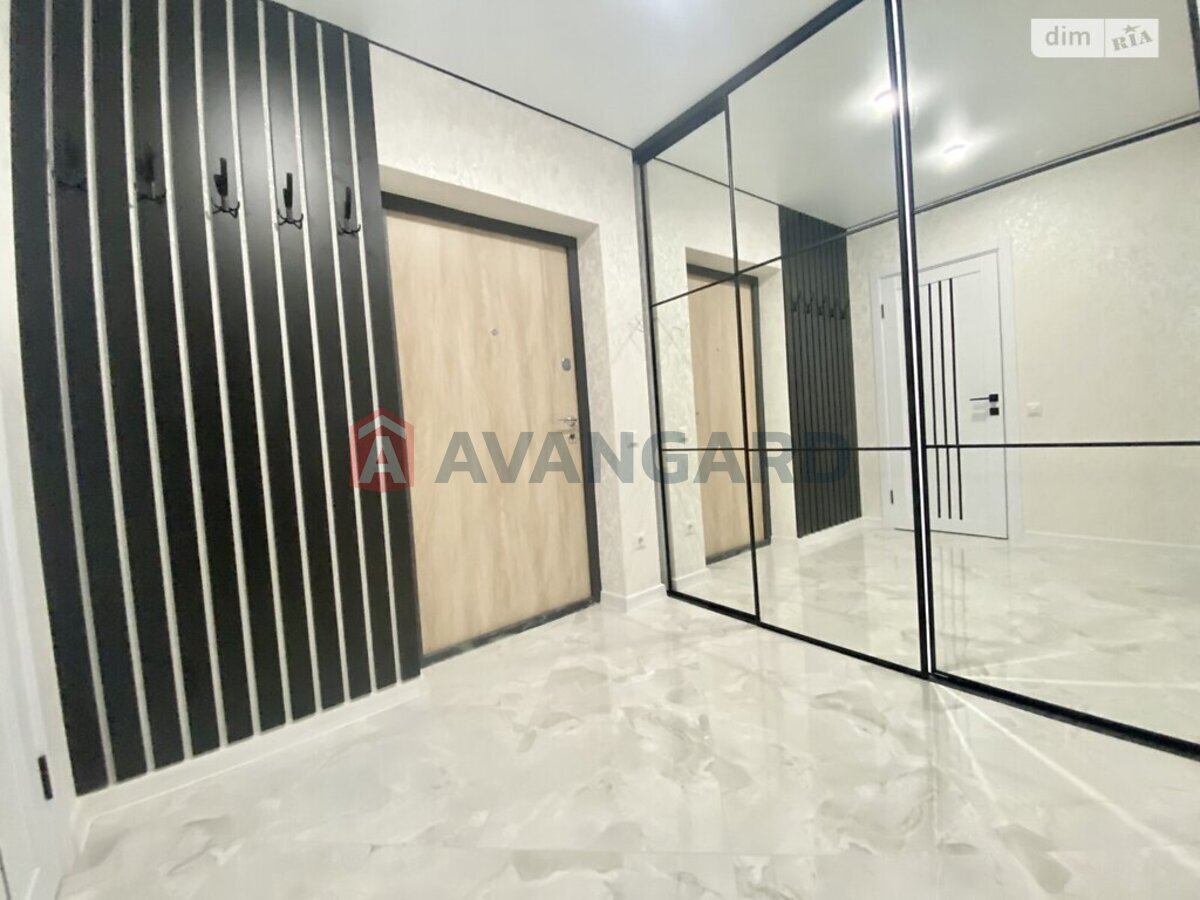 1 ��. ��������, 46/-/16 ��. �., 8/9 ������ ���� 11