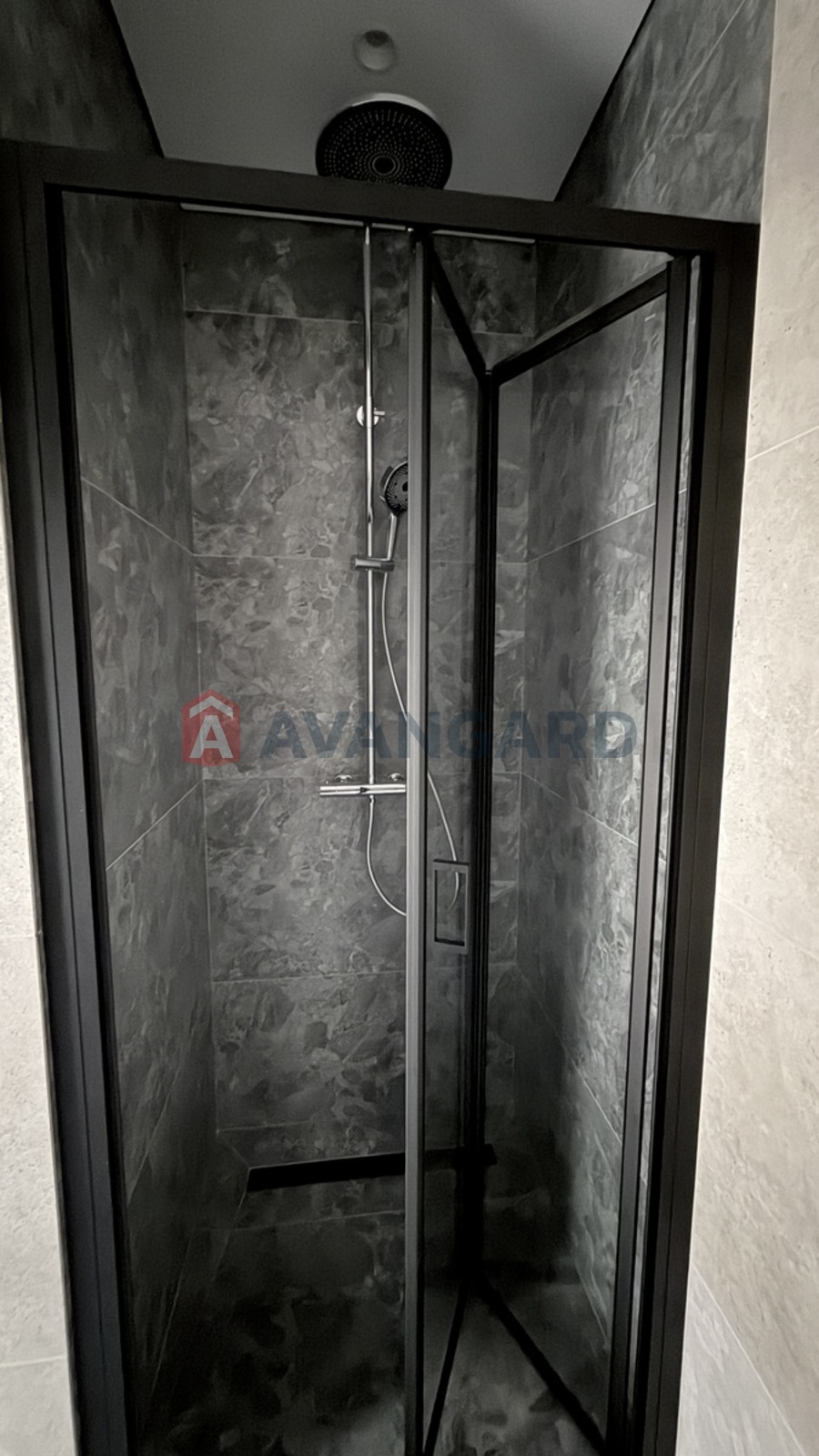 1 ��. ��������, 43/17/20 ��. �., 16/26 ������ ���� 6