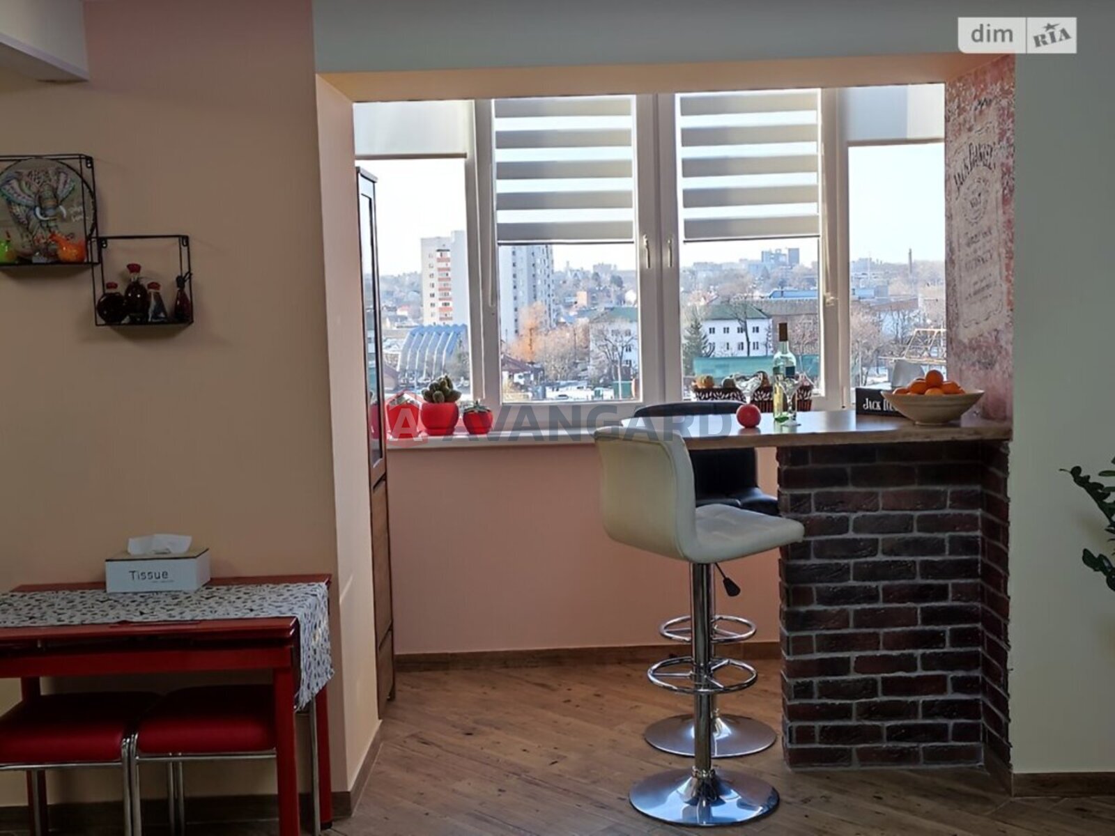 2 ��. ��������, 78/59/11 ��. �., 4/5 ������ ���� 13