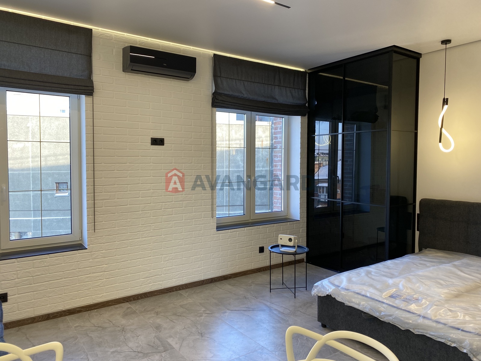 1 ����. ��������, 29.6/26.2/3.4 ��. �., 7/8 ���� ���� 29