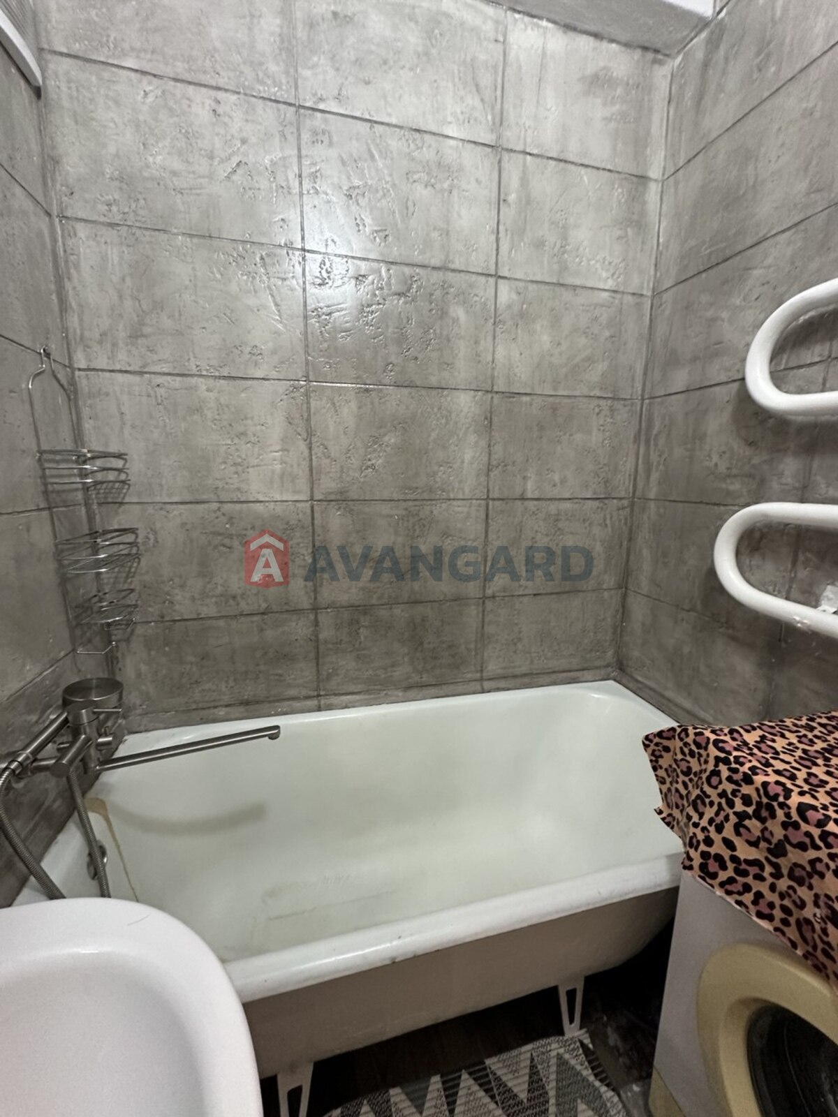 2 ��. ��������, 50/-/9 ��. �., 7/9 ������ ���� 7