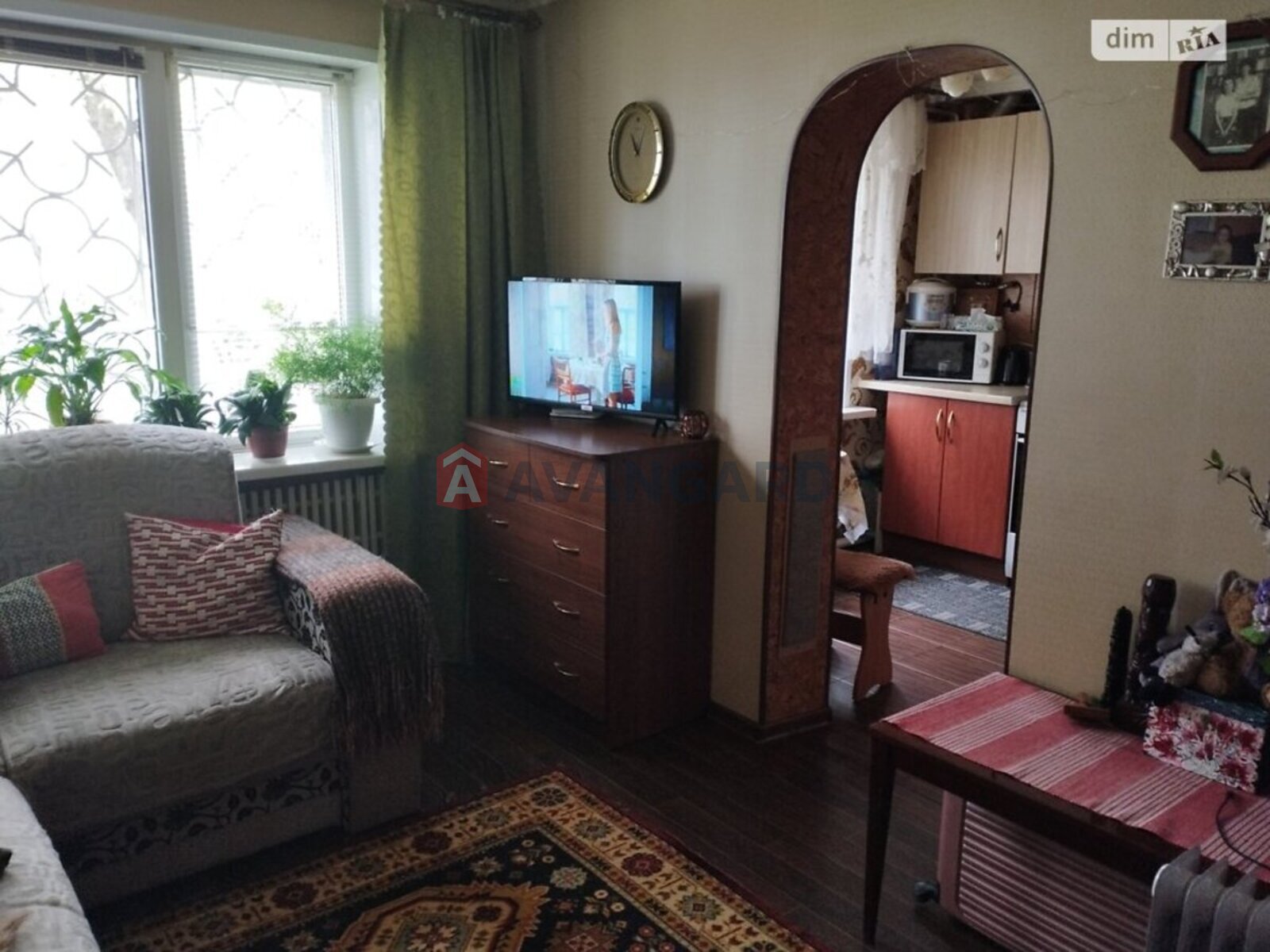 2 ��. ��������, 44/33/6 ��. �., 1/2 ������ ���� 5