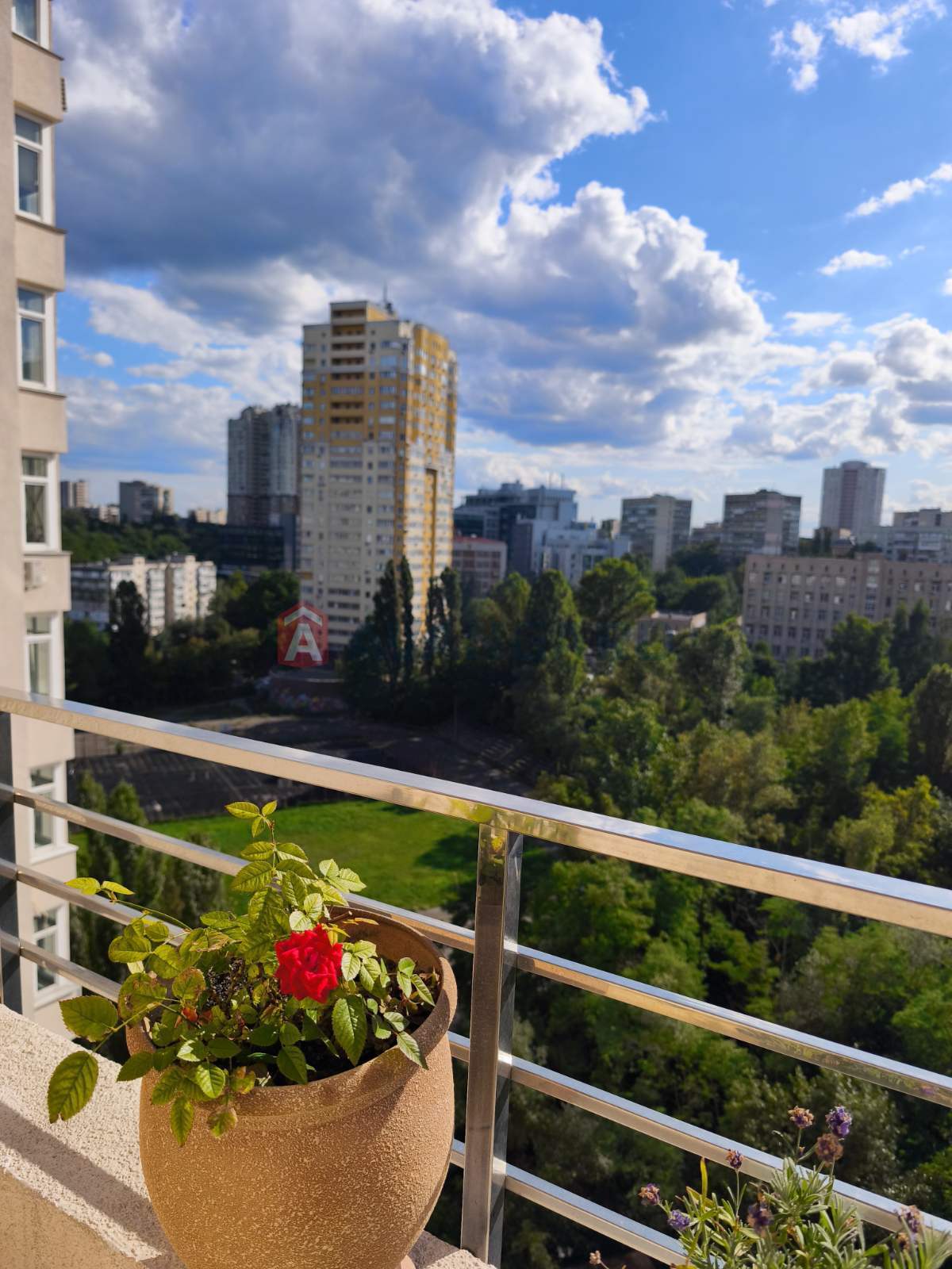 3 ��. ��������, 100/-/12 ��. �., 13/16 ������ ���� 21