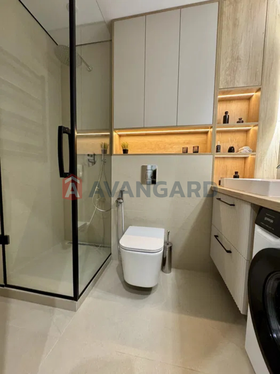 1 ��. ��������, 40/-/13 ��. �., 7/10 ������ ���� 21