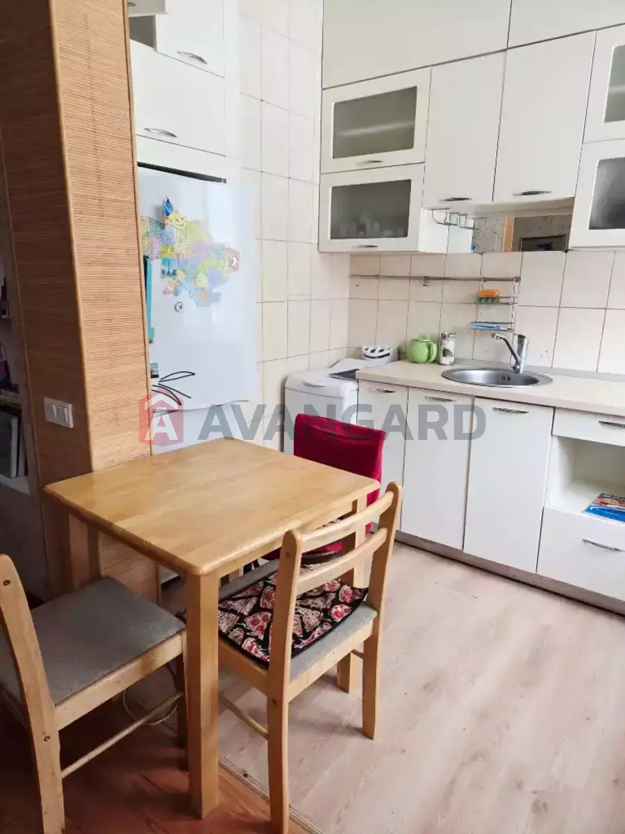 1 ��. ��������, 24/15/7 ��. �., 2/2 ������ ���� 10