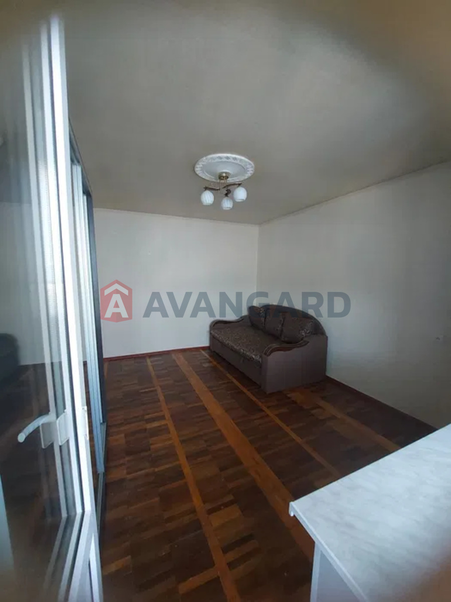 1 ��. ��������, 29/-/6 ��. �., 8/10 ������ ���� 18