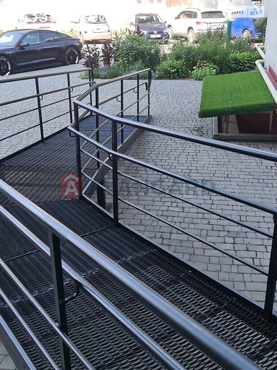 3 ��. ��������, 115/85/20 ��. �., 2/10 ������ ���� 11