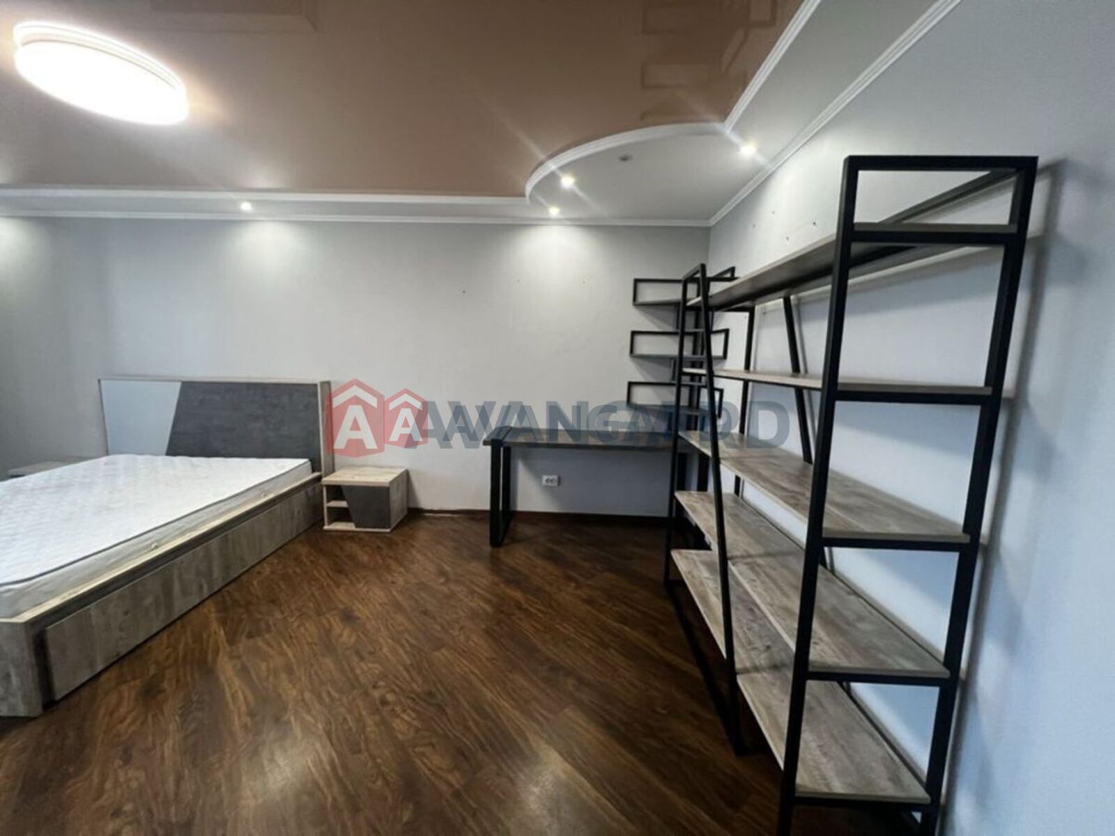 2 ��. ��������, 75/50/15 ��. �., 8/9 ������ ���� 7