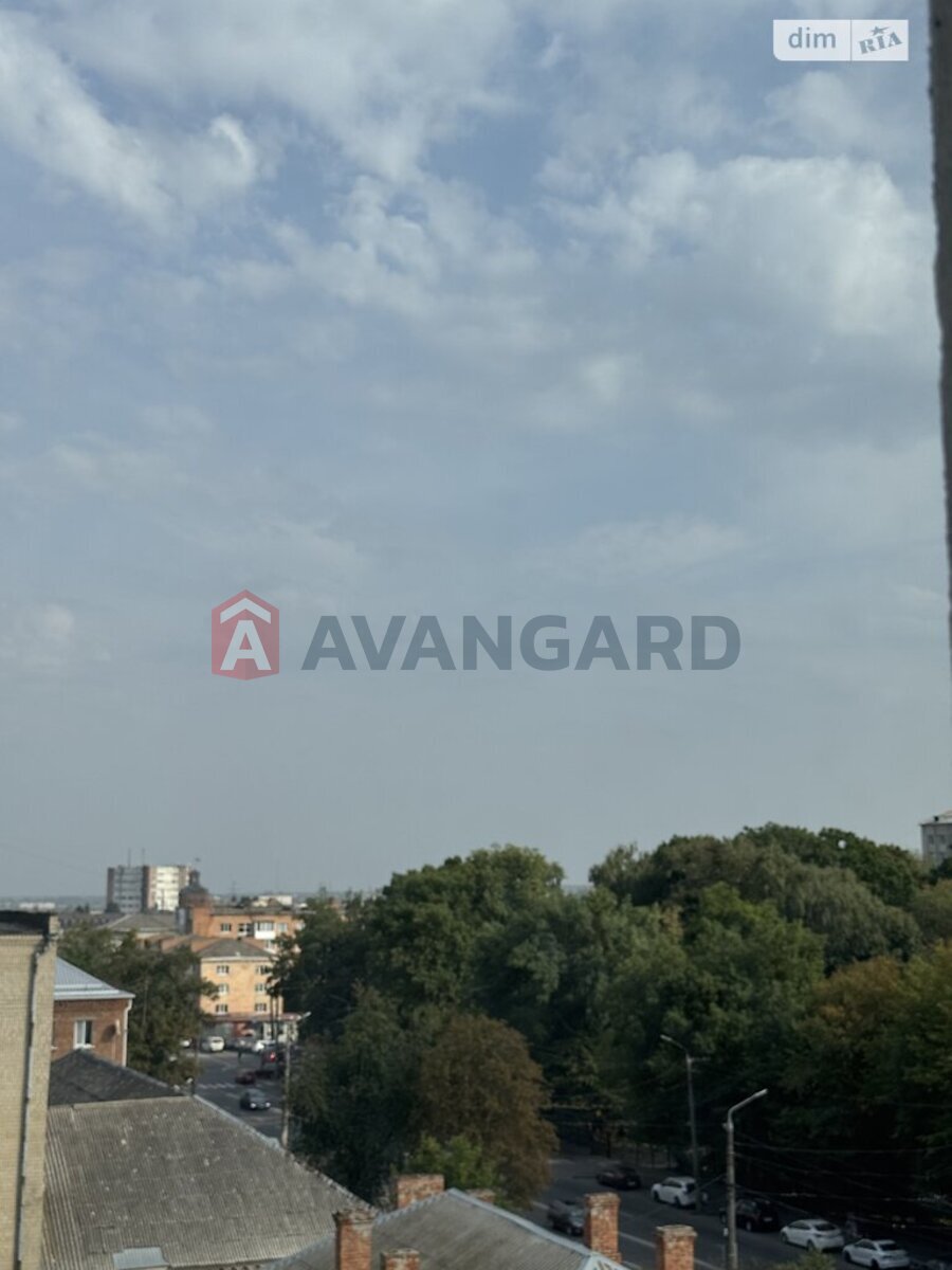 3 ��. ��������, 97/60/17 ��. �., 5/6 ������ ���� 12