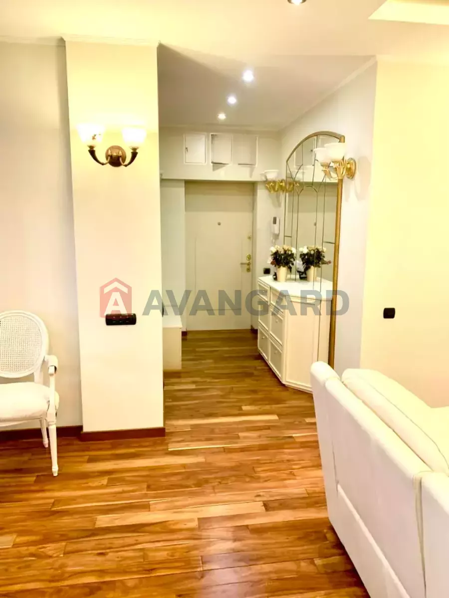 4 ��. ��������, 140/-/- ��. �., 11/15 ������ ���� 6