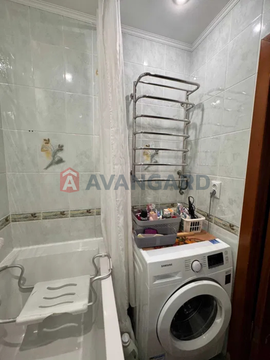 3 ��. ��������, 64/-/11 ��. �., 7/9 ������ ���� 7