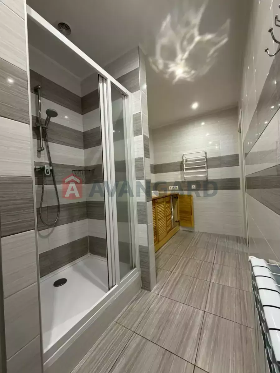 1 ��. ��������, 58/-/- ��. �., 9/12 ������ ���� 5