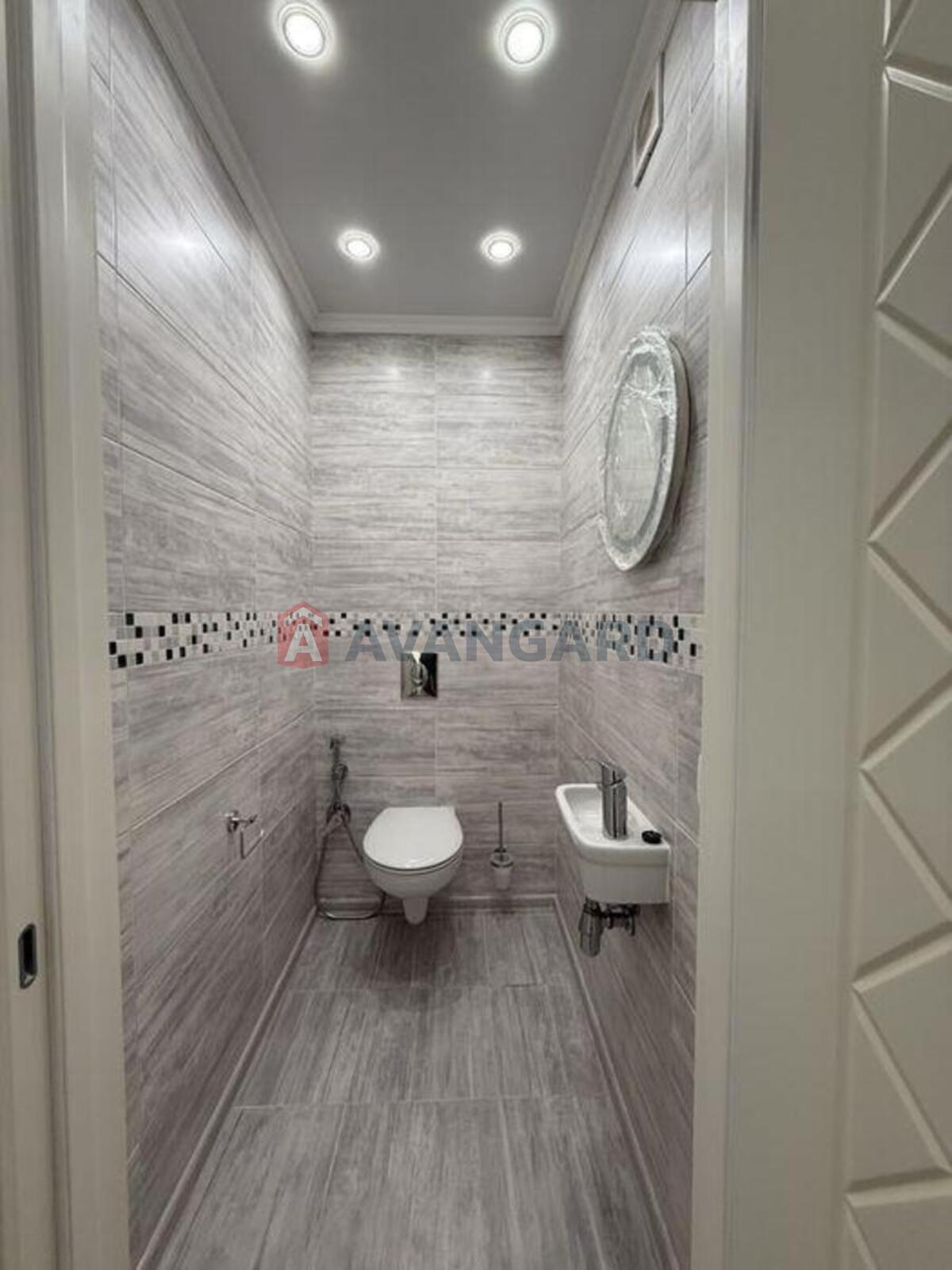 2 ��. ��������, 68/-/18 ��. �., 4/8 ������ ���� 15