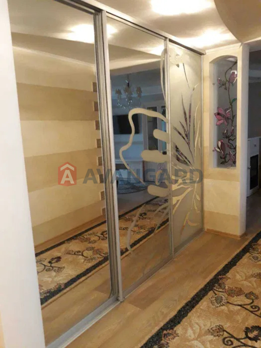 3 ��. ��������, 72/-/9 ��. �., 9/9 ������ ���� 1