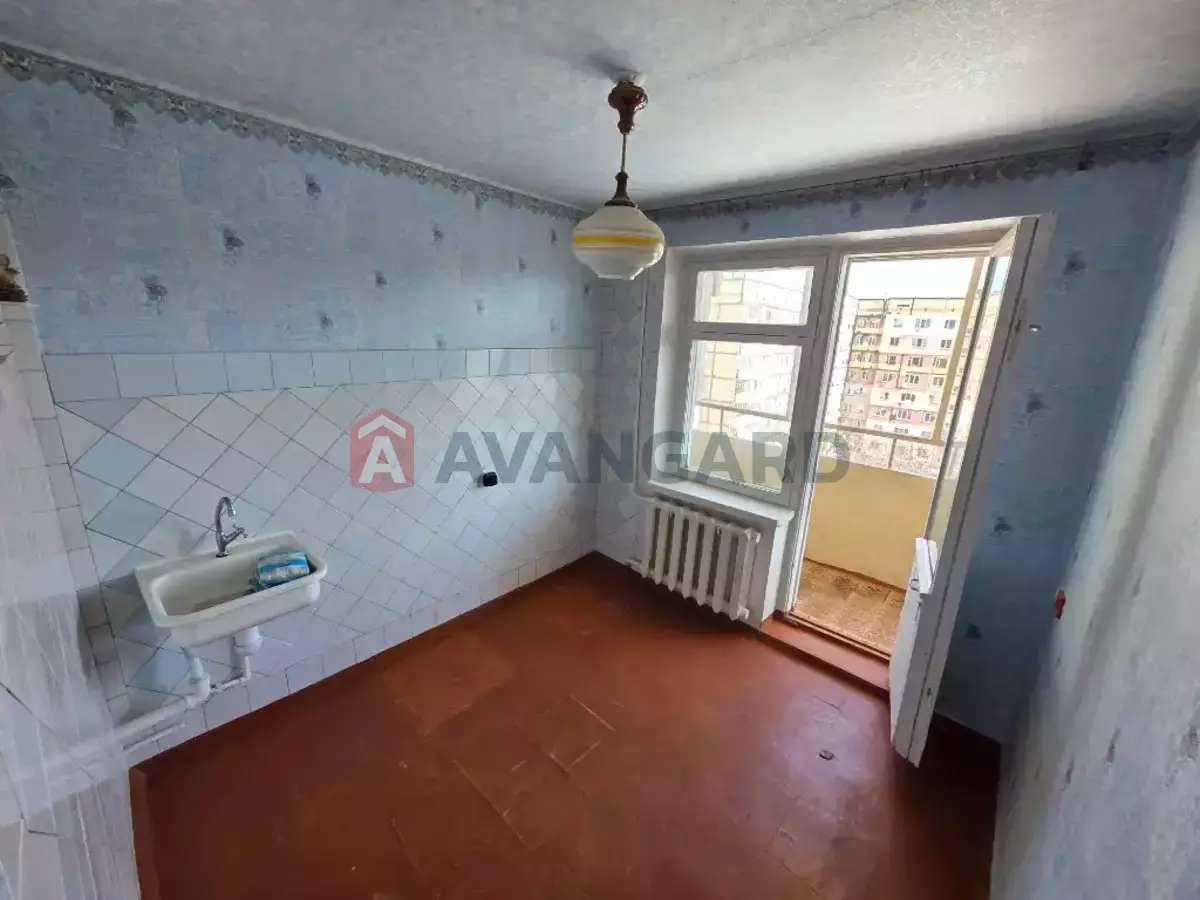 1 ��. ��������, 40/19/7 ��. �., 9/14 ������ ���� 3