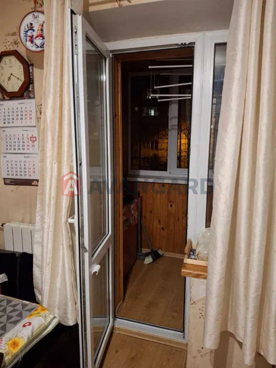 1 ��. ��������, 55/-/8 ��. �., 3/10 ������ ���� 15