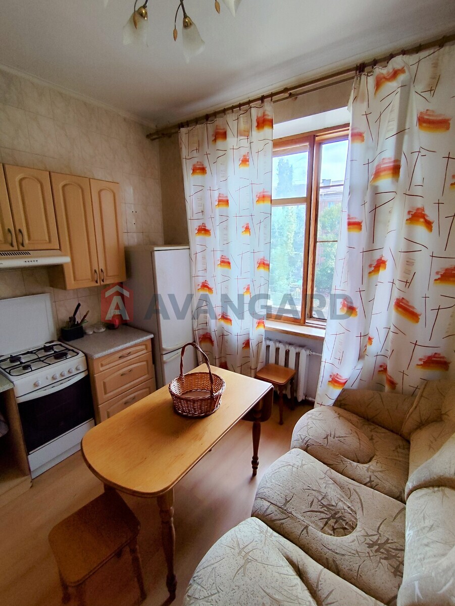 1 . , 41/-/7 . ., 3/5   1