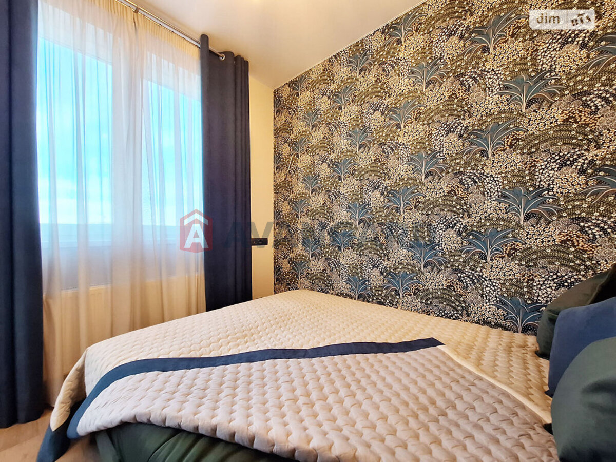 1 ��. ��������, 34/-/- ��. �., 23/25 ������ ���� 10