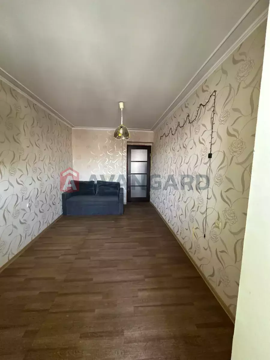 3 ��. ��������, 66/40/10 ��. �., 10/10 ������ ���� 12