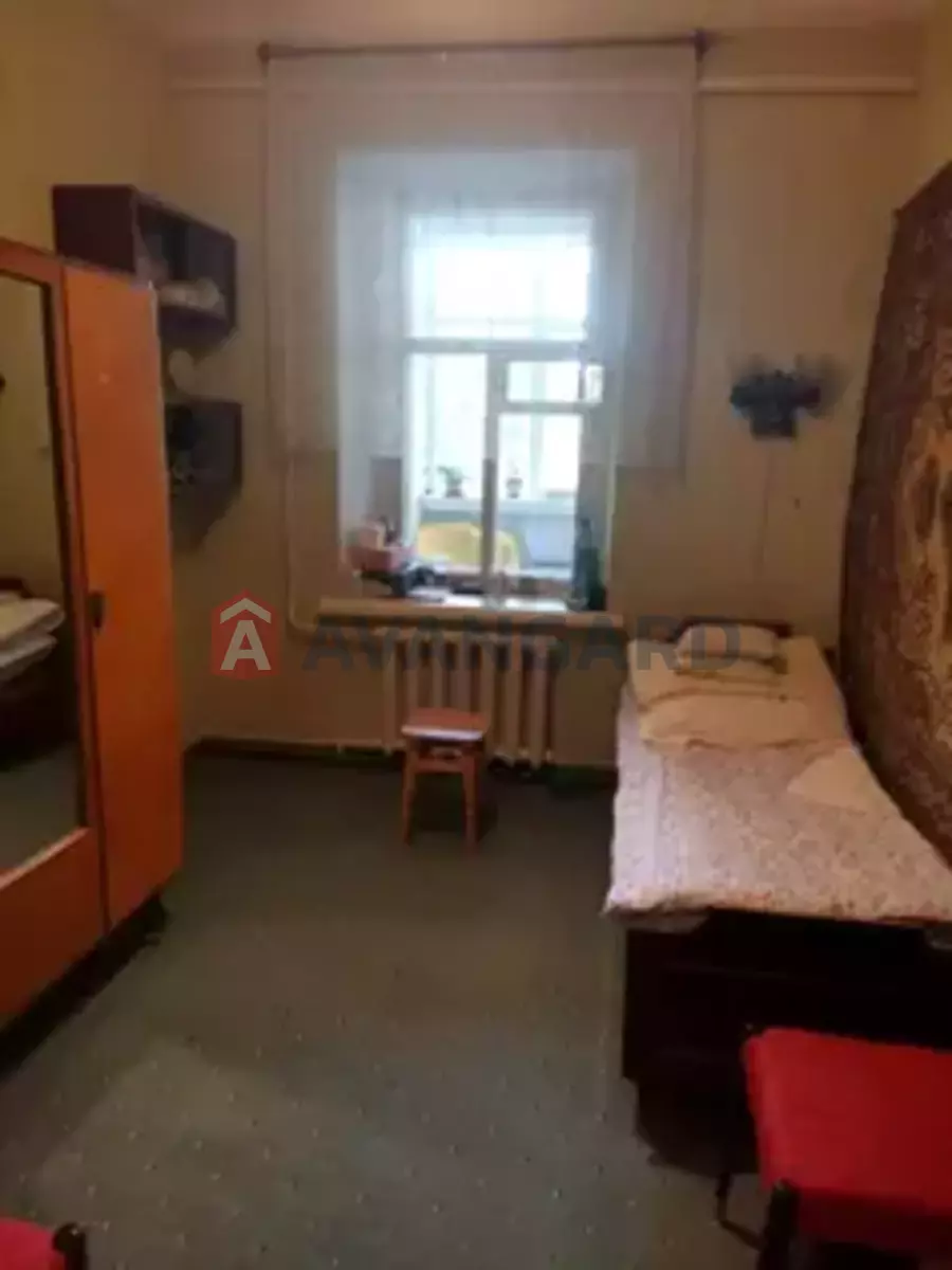 5 ��. ��������, 100/-/- ��. �., 2/3 ������ ���� 7