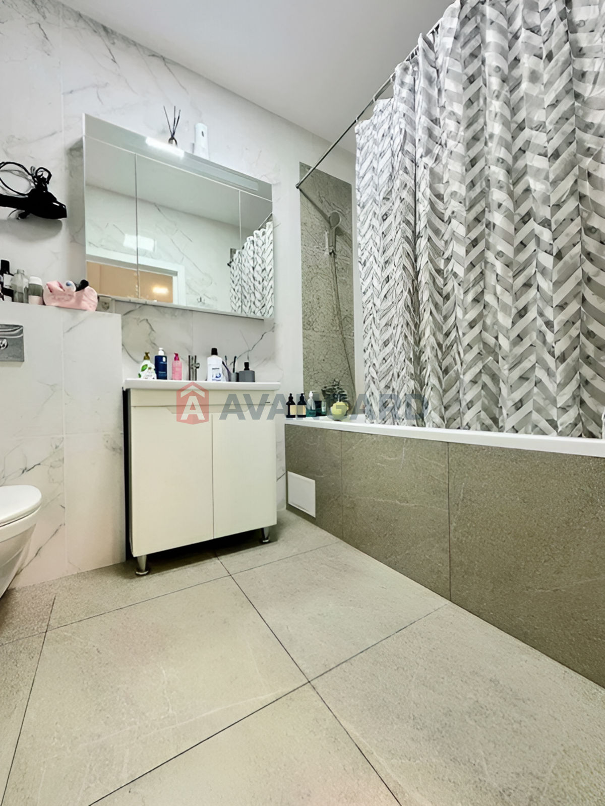 2 ����. ��������, 99.60/-/17 ��. �., 5/6 ���� ���� 12