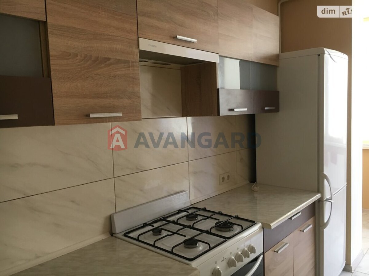 1 ��. ��������, 42/17/16 ��. �., 7/12 ������ ���� 9