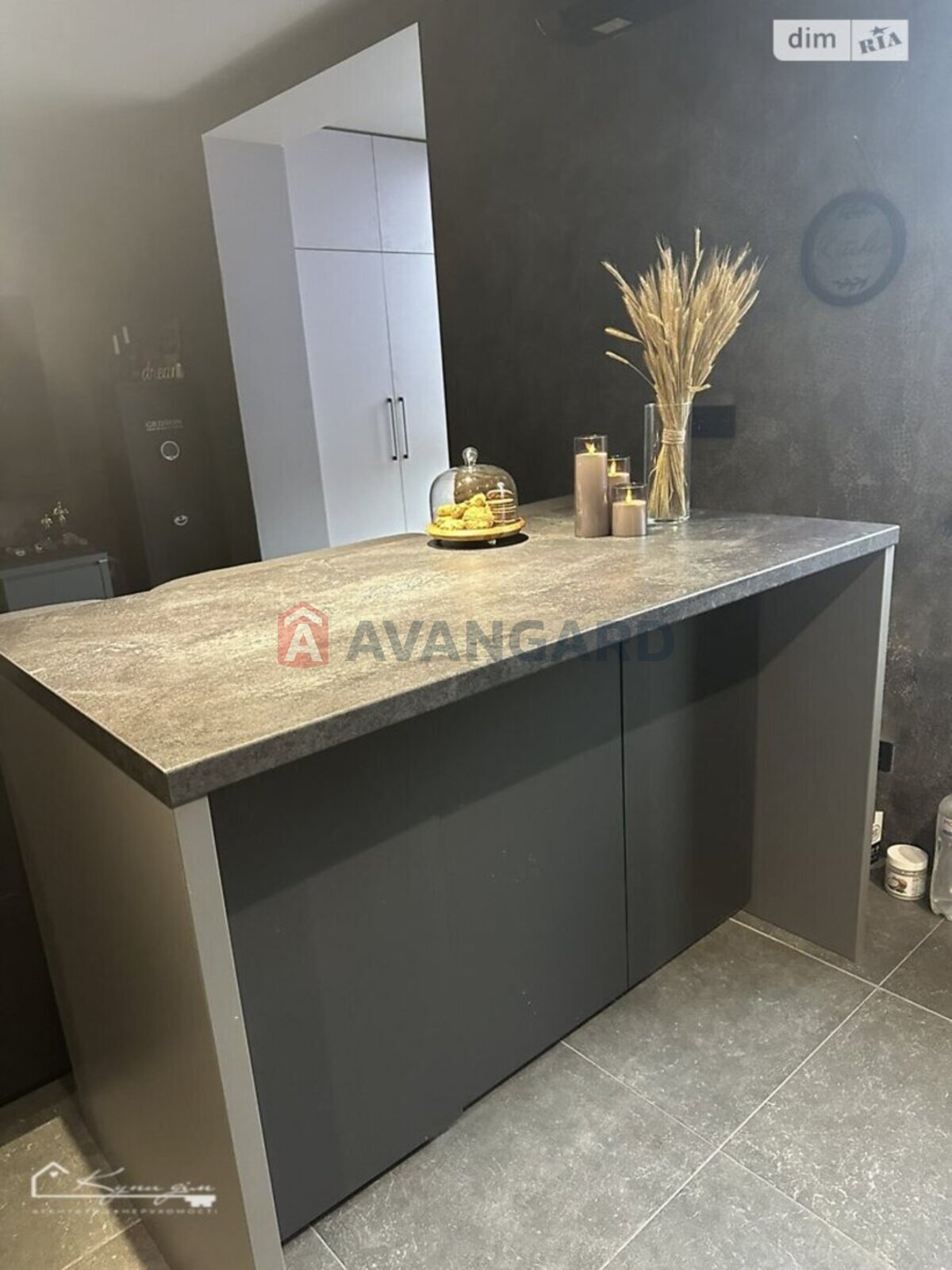 2 ��. ��������, 90/62/17 ��. �., 4/4 ������ ���� 7